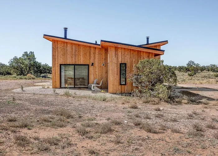 Modern Desert Casita With Stargazing & Red Butte Views Near Grand Canyon, Arizona Holiday home